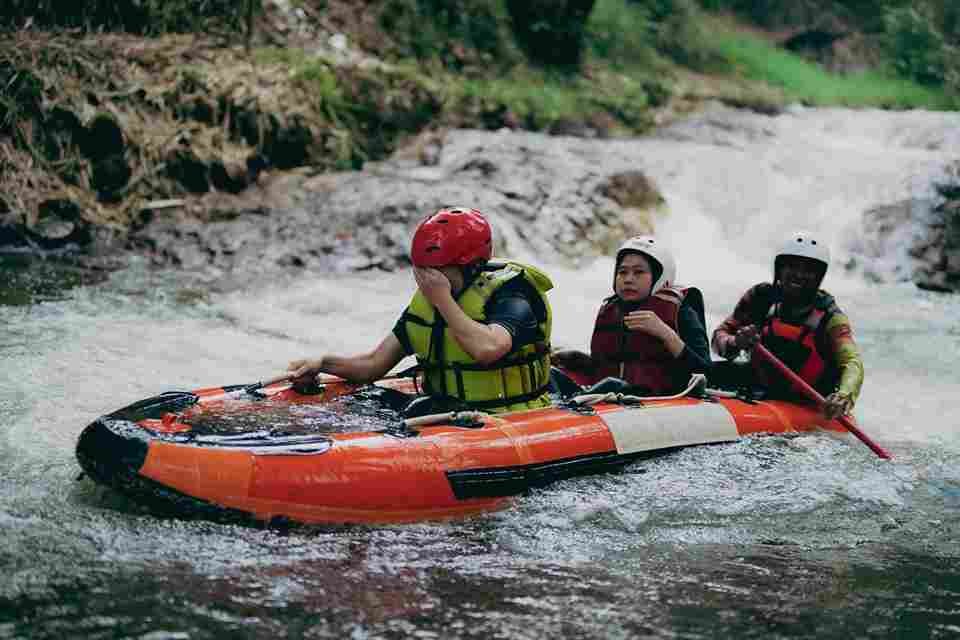 Paket Rafting Sari Ater Subang