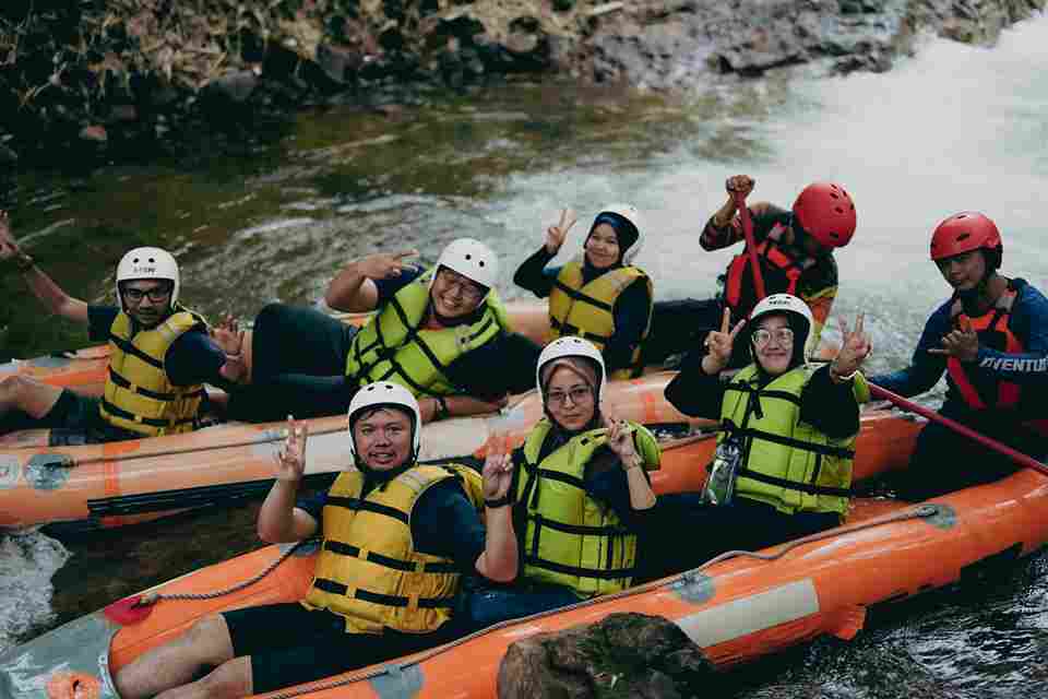 Paket Outing Rafting Ciater | EO Prabu Outbound