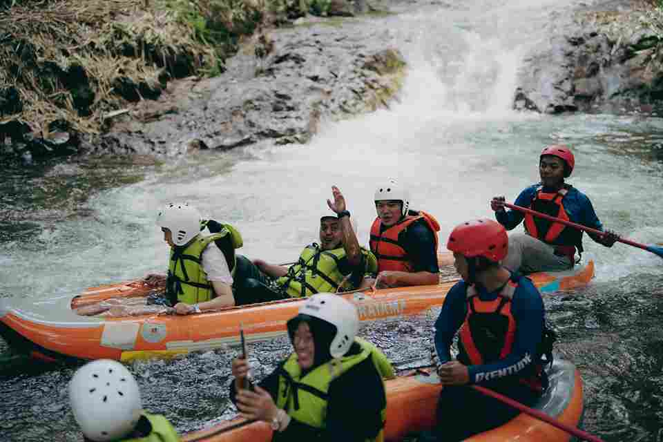 Ciater Outbound Rafting dan Team Building | EO Prabu Outbound